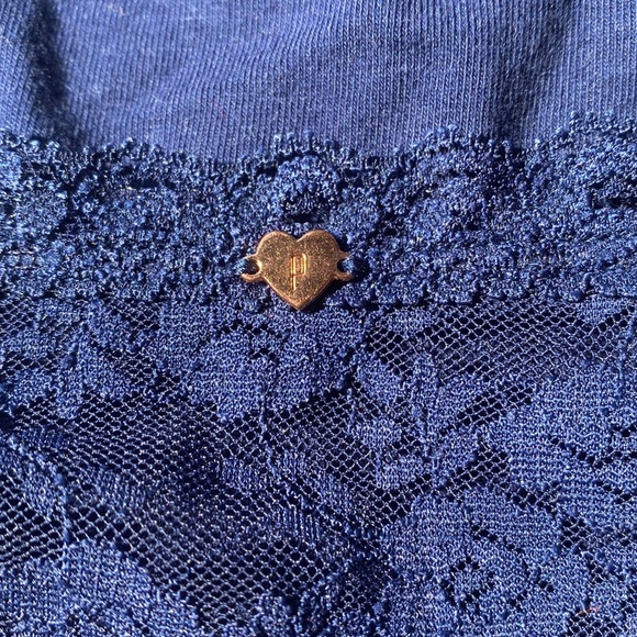 🦋 Victoria’s Secret PINK, Size Large, Color Blue, Floral Pattern, Lace Bandeau - Picture 5 of 7